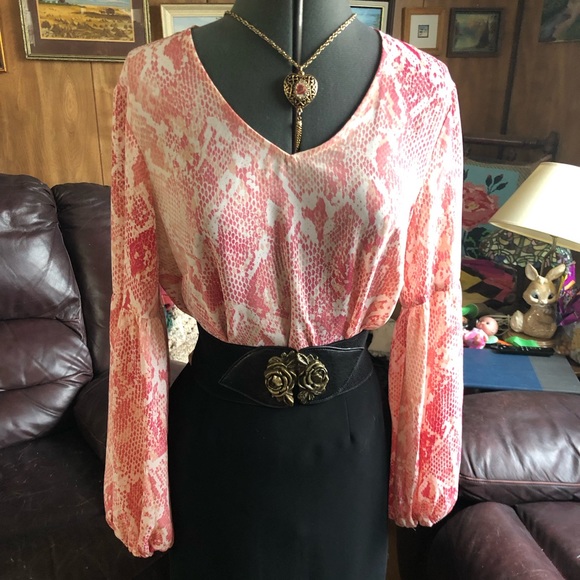 Cabi Snakeskin Blouse - Picture 5 of 5